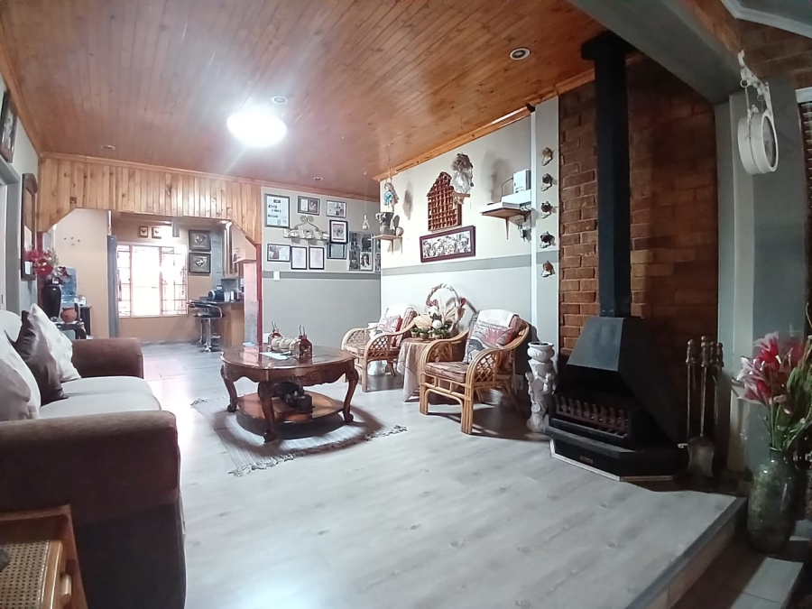 4 Bedroom Property for Sale in Vaalpark Free State